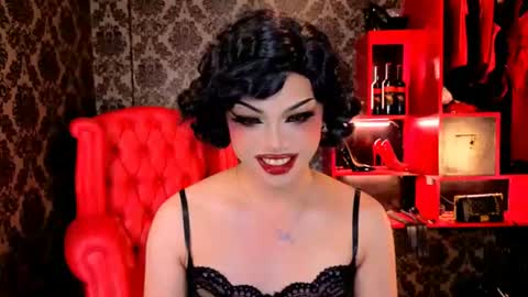Snapshot of _ministryofsin_ chatting on July 14, 2026, 6:07 am Raven Strauss online show from July 14, 2026, 6:07 am