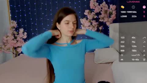 Snapshot of _mirror_girl chatting on November 10, 2025, 5:17 am Victoria online show from November 10, 2025, 5:17 am