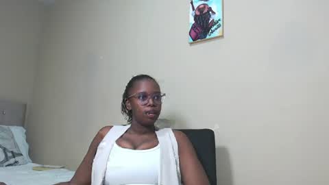 Snapshot of _miss_khaleesi_ chatting on July 27, 2026, 2:02 pm _miss_khaleesi_ online show from July 27, 2026, 2:02 pm