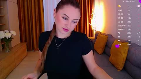 Mia online show from October 21, 2025, 6:14 am