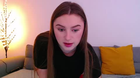 Snapshot of _miss_mia chatting on April 18, 2026, 7:01 am Mia online show from April 18, 2026, 7:01 am