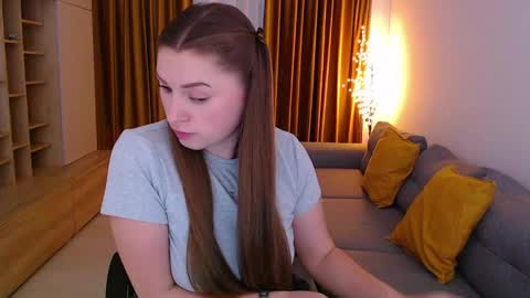 Snapshot of _miss_mia chatting on May 7, 2026, 10:09 am Mia online show from May 7, 2026, 10:09 am