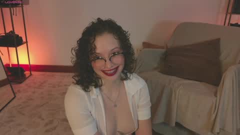 Mara Independent model online show from April 10, 2026, 7:07 pm