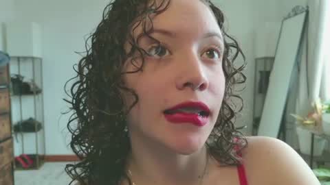 Snapshot of _missmariaa_ chatting on July 19, 2026, 6:33 pm Mara Independent model online show from July 19, 2026, 6:33 pm