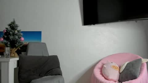 alienmito online show from December 25, 2024, 4:12 am