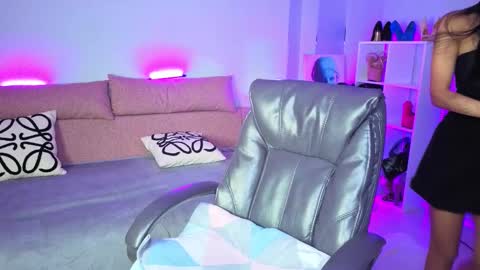  MIURA  online show from November 25, 2025, 1:16 am