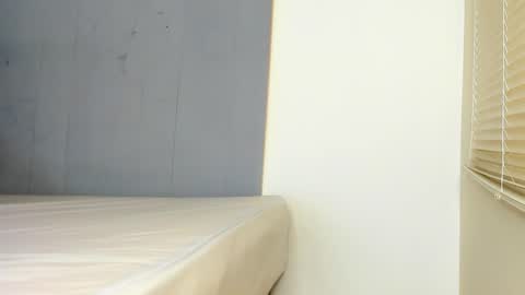 _molly_rosse_ online show from November 11, 2025, 11:43 am