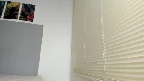 _molly_rosse_ online show from November 24, 2025, 12:05 pm