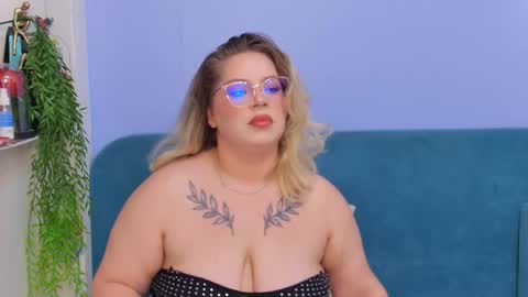 Fiona online show from November 20, 2025, 5:40 am