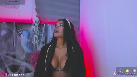 naomi brown online show from October 27, 2025, 2:37 am