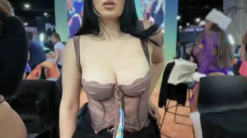 naty19 online show from April 10, 2026, 10:25 pm