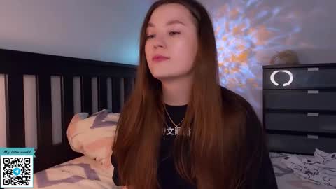 Mia with a big heart  online show from September 11, 2025, 10:48 am