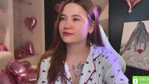 Mia with a big heart  online show from February 15, 2026, 12:40 am