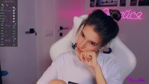 Nika online show from September 26, 2025, 10:36 pm