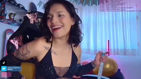 Mai   MODEL INDEPENT  online show from January 11, 2025, 5:51 pm