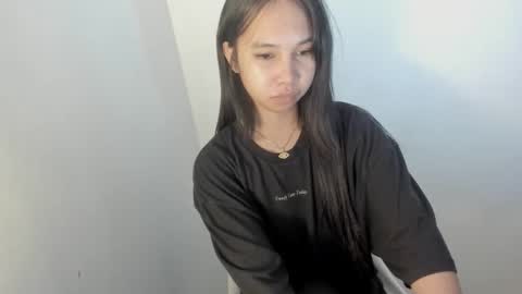 Snapshot of _nicole69_ chatting on May 27, 2026, 8:17 pm Nicole online show from May 27, 2026, 8:17 pm