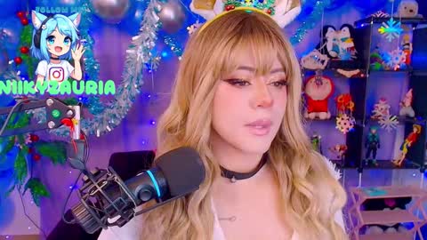 Snapshot of _niiky chatting on December 15, 2025, 1:48 pm niiky online show from December 15, 2025, 1:48 pm