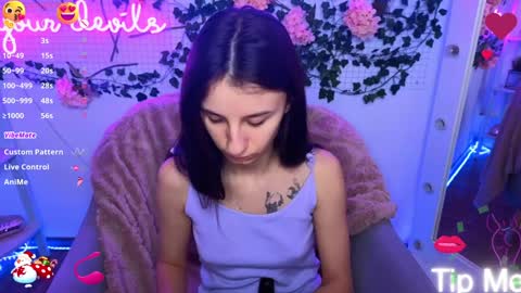Snapshot of _nika_kik chatting on January 14, 2025, 10:38 am Nika online show from January 14, 2025, 10:38 am