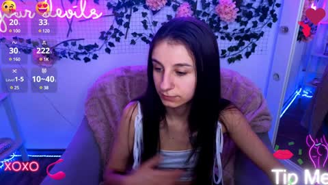 Snapshot of _nika_kik chatting on January 21, 2025, 2:59 pm Nika online show from January 21, 2025, 2:59 pm