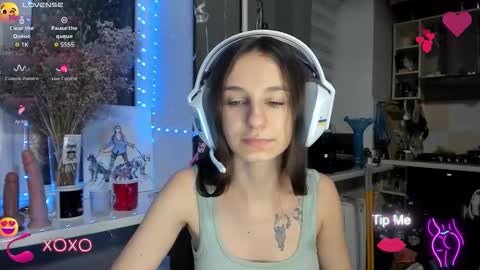 Snapshot of _nika_kik chatting on November 13, 2025, 5:01 pm Nika online show from November 13, 2025, 5:01 pm