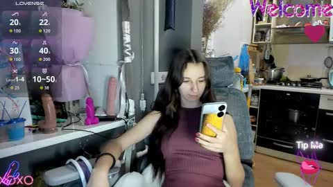 Snapshot of _nika_kik chatting on November 26, 2025, 3:46 pm Nika online show from November 26, 2025, 3:46 pm