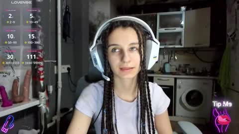 Snapshot of _nika_kik chatting on December 14, 2025, 7:40 pm Nika online show from December 14, 2025, 7:40 pm