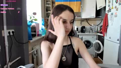 Snapshot of _nika_kik chatting on May 7, 2026, 10:53 am Nika online show from May 7, 2026, 10:53 am