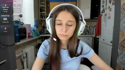 Snapshot of _nika_kik chatting on May 12, 2026, 3:31 pm Nika online show from May 12, 2026, 3:31 pm