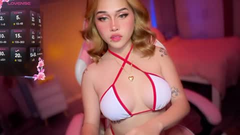 Lily online show from December 22, 2025, 2:58 pm