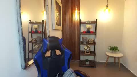 Snapshot of _olivia_fox_ chatting on January 13, 2026, 10:53 am Olivia online show from January 13, 2026, 10:53 am