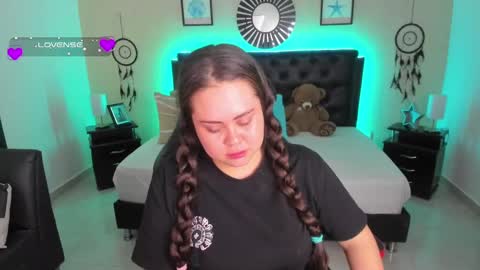 Olivia jones online show from September 13, 2025, 11:54 am