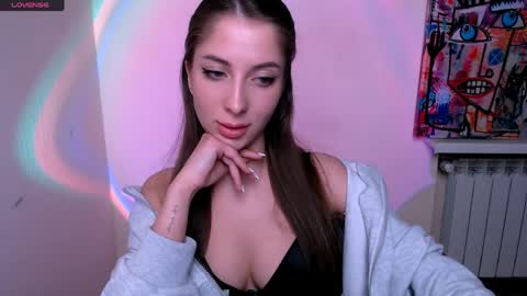 Olivia online show from May 1, 2026, 1:54 am