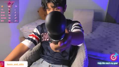 Snapshot of _ottis_ chatting on December 10, 2024, 10:47 pm ottis and kevin online show from December 10, 2024, 10:47 pm