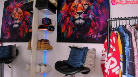 Snapshot of _pantera_09 chatting on October 28, 2025, 5:26 pm Kevin online show from October 28, 2025, 5:26 pm