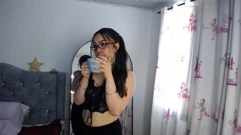 Paris online show from November 27, 2025, 2:30 pm