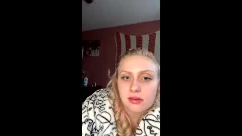 Snapshot of _peaceoutgirlscout_ chatting on November 26, 2025, 10:00 pm _peaceoutgirlscout_ online show from November 26, 2025, 10:00 pm