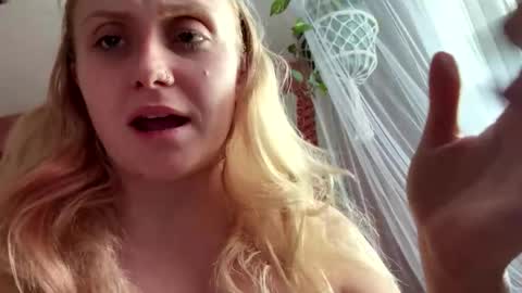 Snapshot of _peaceoutgirlscout_ chatting on November 30, 2025, 9:19 pm _peaceoutgirlscout_ online show from November 30, 2025, 9:19 pm