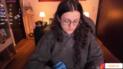 Snapshot of _peach__ chatting on December 27, 2024, 3:20 am violeta ig online show from December 27, 2024, 3:20 am