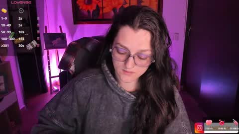 Snapshot of _peach__ chatting on January 12, 2025, 2:35 am violeta ig online show from January 12, 2025, 2:35 am