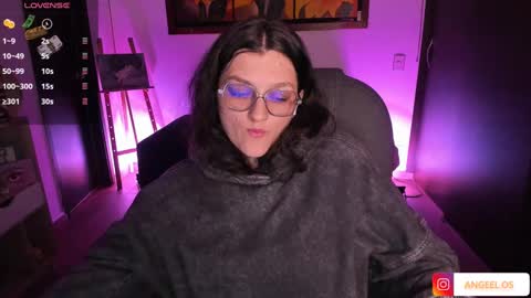 Snapshot of _peach__ chatting on January 18, 2025, 5:10 am violeta ig online show from January 18, 2025, 5:10 am