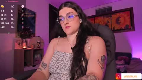 Snapshot of _peach__ chatting on January 19, 2025, 4:44 am violeta ig online show from January 19, 2025, 4:44 am