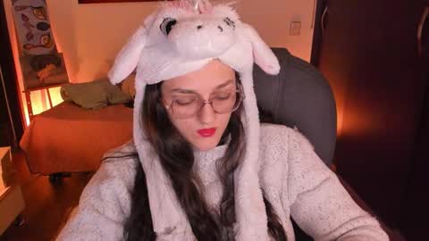 Snapshot of _peach__ chatting on October 31, 2025, 4:02 am violeta ig online show from October 31, 2025, 4:02 am