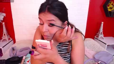 Laura online show from October 30, 2025, 11:05 pm