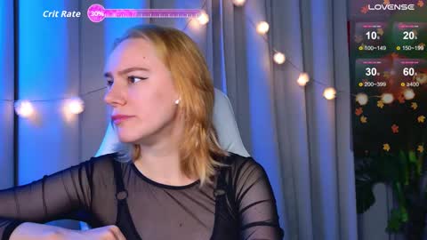 Snapshot of _ramona__ chatting on November 6, 2025, 6:14 am im Amy online show from November 6, 2025, 6:14 am