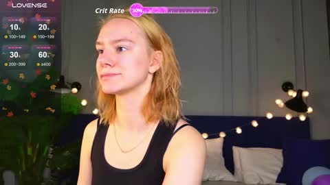 Snapshot of _ramona__ chatting on November 18, 2025, 6:18 am im Amy online show from November 18, 2025, 6:18 am