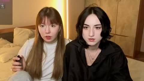 Snapshot of _reverse_gang_ chatting on April 18, 2026, 4:33 pm LISSAPVT IS OPEN online show from April 18, 2026, 4:33 pm