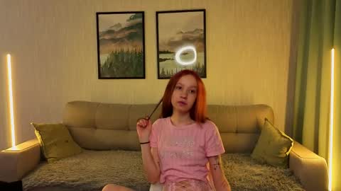 Snapshot of _reverse_gang_ chatting on April 29, 2026, 7:42 pm LISSAPVT IS OPEN online show from April 29, 2026, 7:42 pm