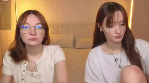 Snapshot of _reverse_gang_ chatting on May 17, 2026, 3:37 am LISSAPVT IS OPEN online show from May 17, 2026, 3:37 am