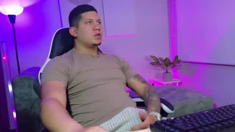 Snapshot of _robertobaggio chatting on July 10, 2026, 12:19 pm Roberto online show from July 10, 2026, 12:19 pm