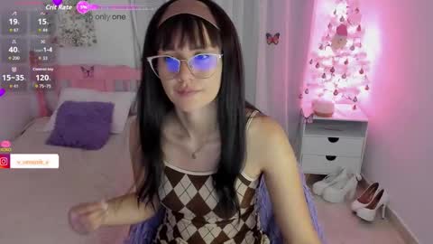 Snapshot of _roxy_1 chatting on December 1, 2025, 1:54 am veronik independent model online show from December 1, 2025, 1:54 am